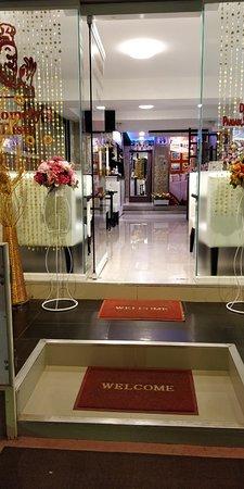 Kababs & Kurries by Tandoor Indian Restaurant